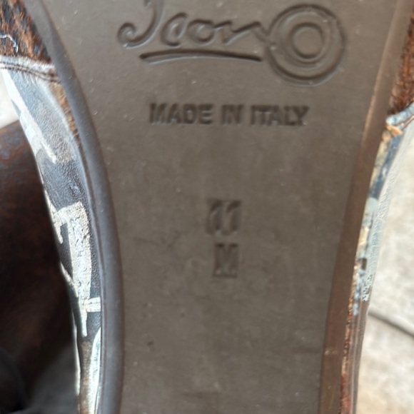 Stylish Women's Ankle Boots with Artistic Design by Icon size 11 - Picture 2 of 6